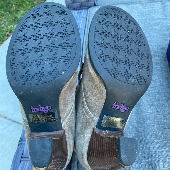 Indigo by Clarks Lace Up Bootie in Taupe - Picture 4 of 6